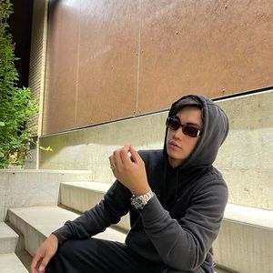 Meet your Posher, Ej